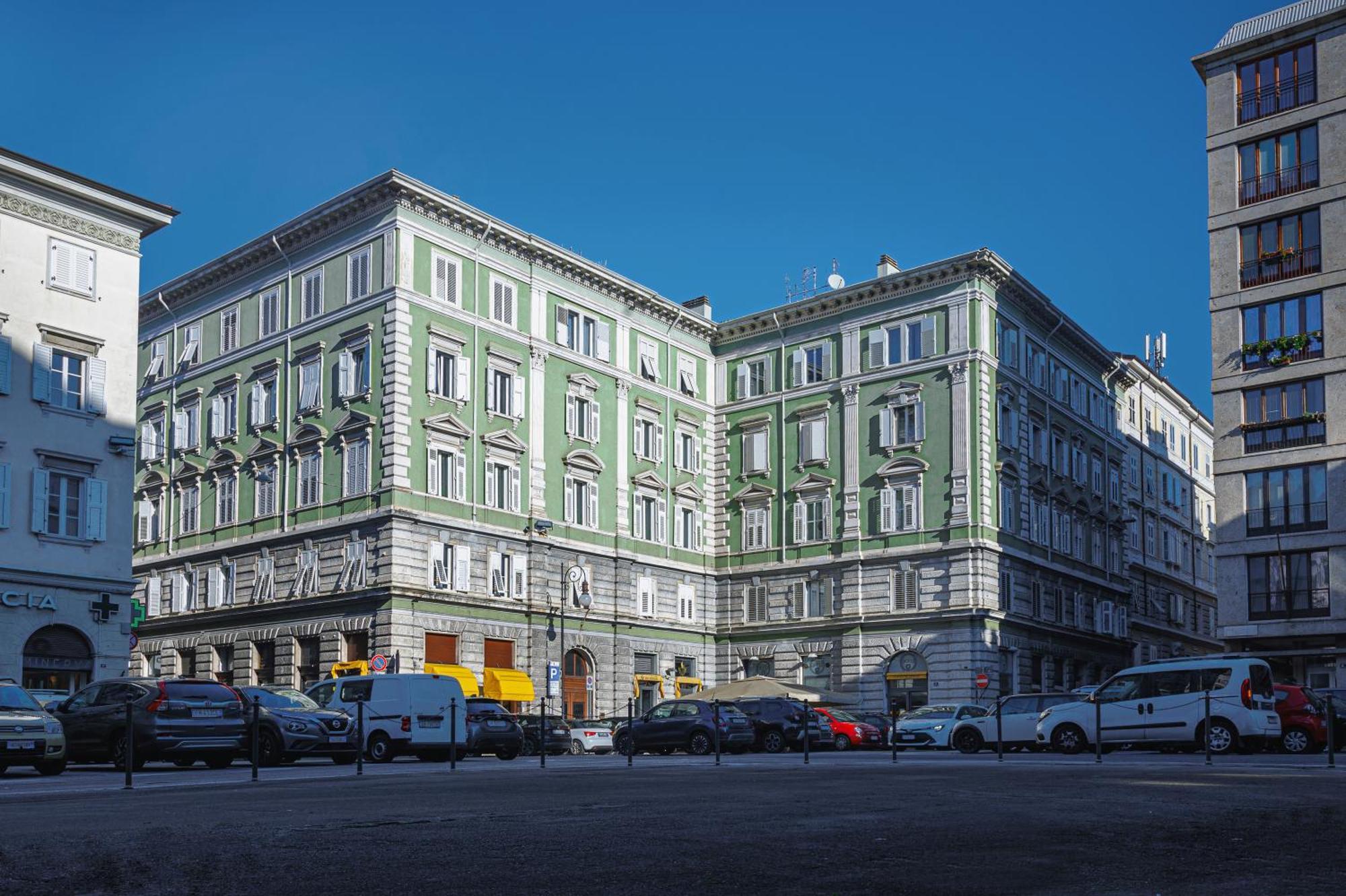 Residence Piazza Giotti 8 Terst Exteriér fotografie